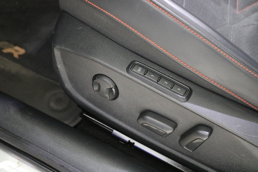 SEAT Leon vaihtoauto