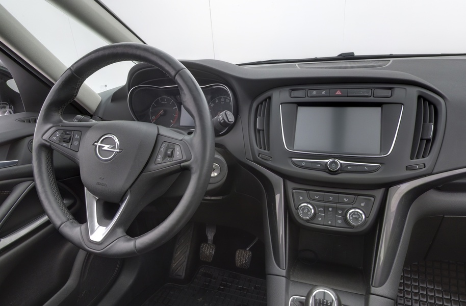 Opel Zafira vaihtoauto