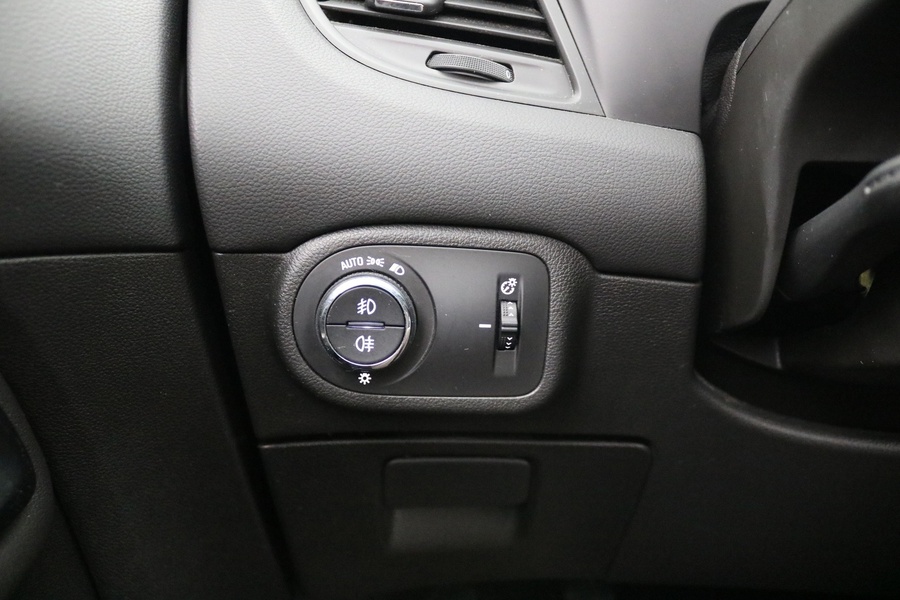 Opel Zafira vaihtoauto