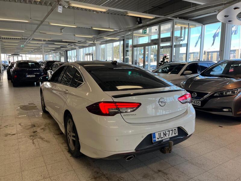 Opel Insignia vaihtoauto