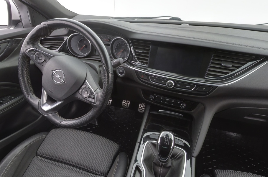 Opel Insignia vaihtoauto