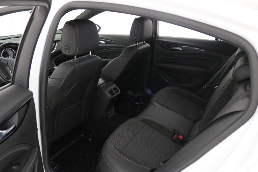 Opel Insignia vaihtoauto