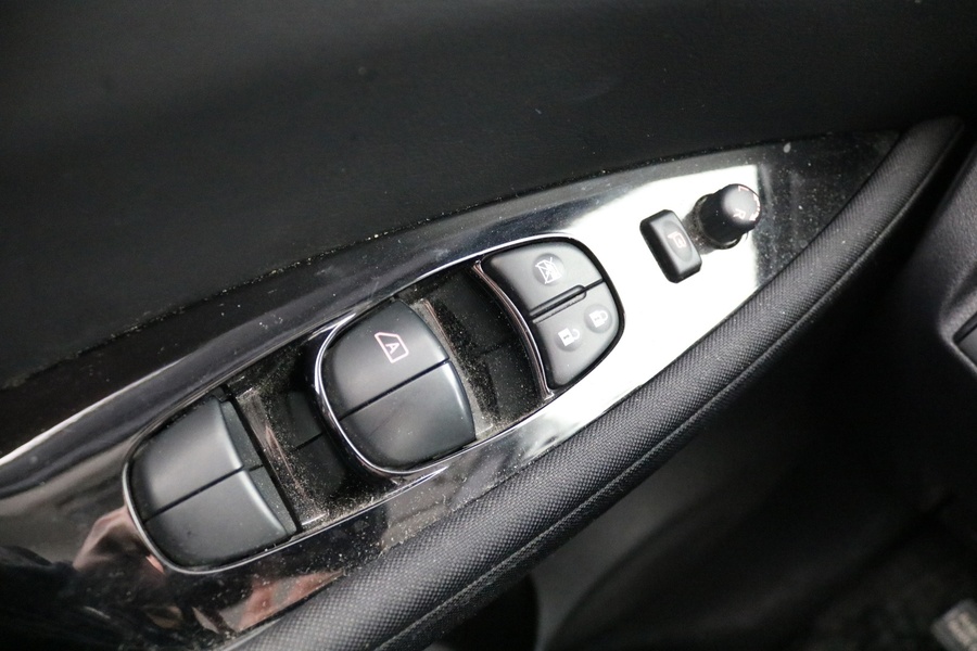 Nissan Leaf vaihtoauto