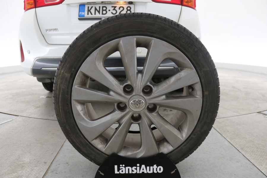 Toyota Auris vaihtoauto