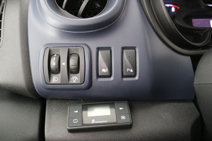 Opel Vivaro vaihtoauto