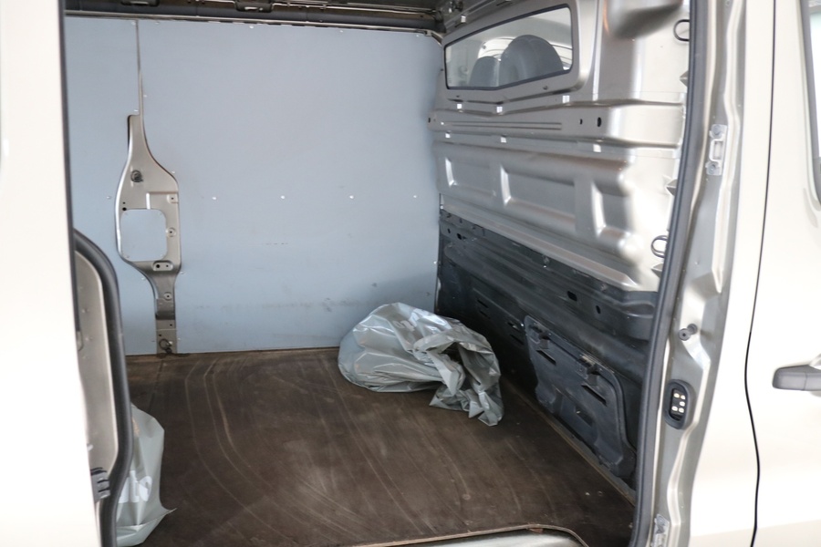 Opel Vivaro vaihtoauto