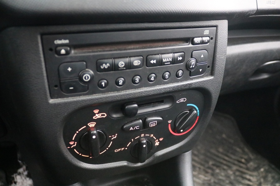 Peugeot 206 + vaihtoauto