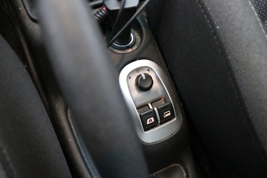 Peugeot 206 + vaihtoauto