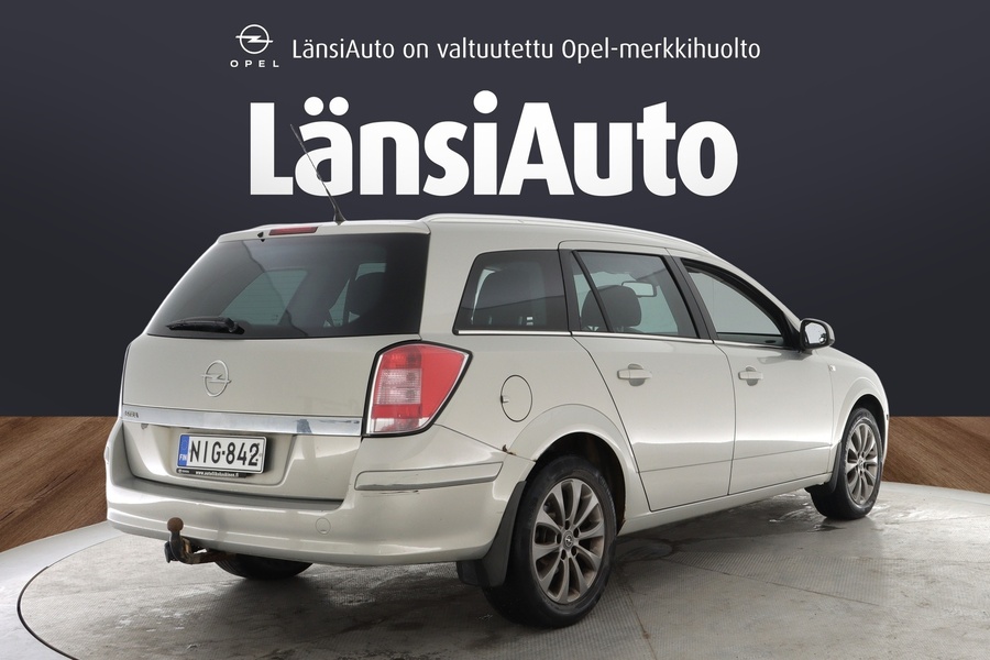 Opel Astra vaihtoauto