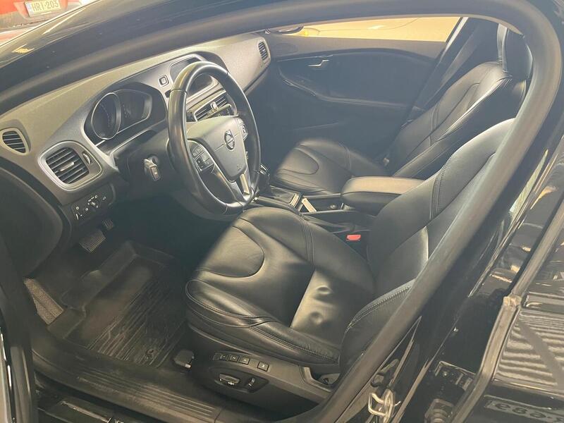 Volvo V40 vaihtoauto