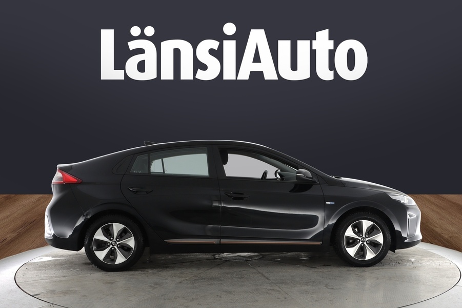 Hyundai IONIQ electric vaihtoauto