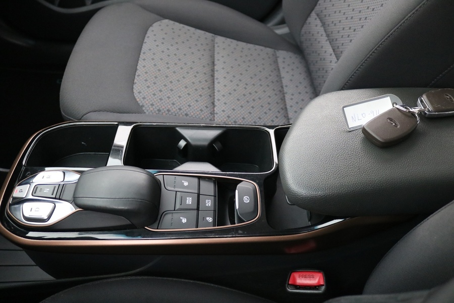 Hyundai IONIQ electric vaihtoauto