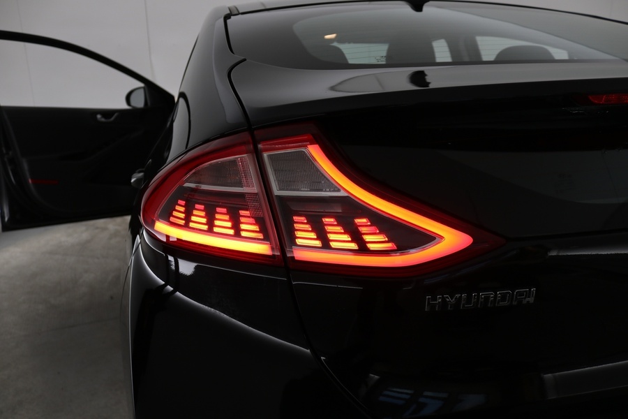 Hyundai IONIQ electric vaihtoauto