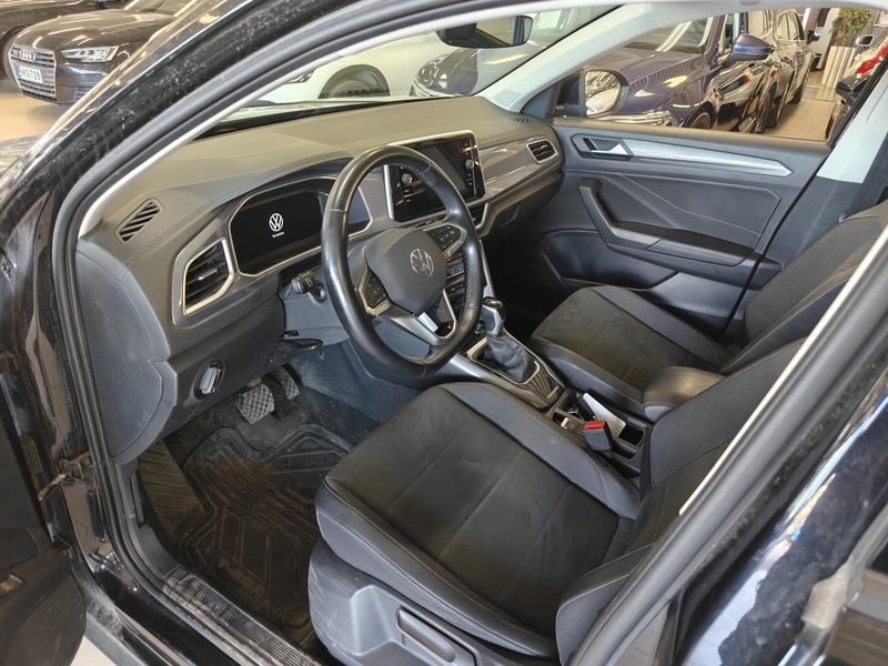 Volkswagen T-Roc vaihtoauto