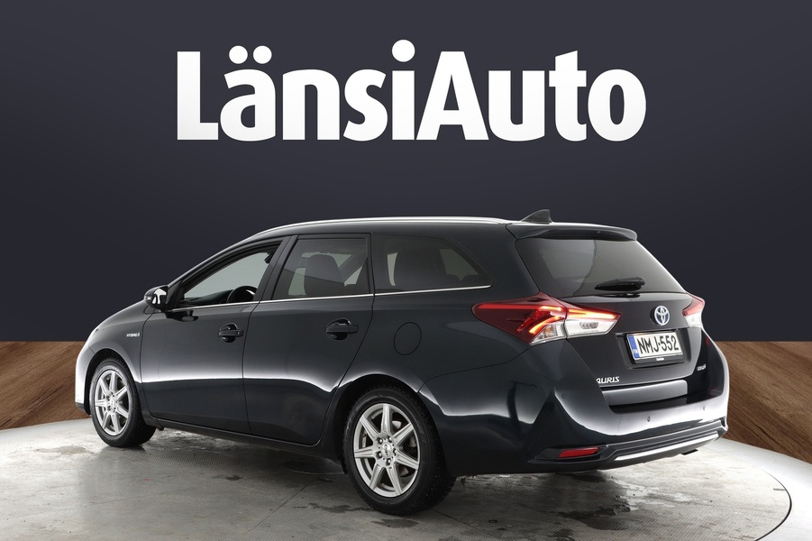 Toyota Auris vaihtoauto