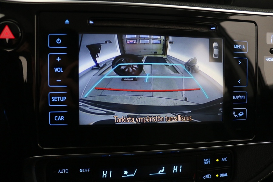 Toyota Auris vaihtoauto