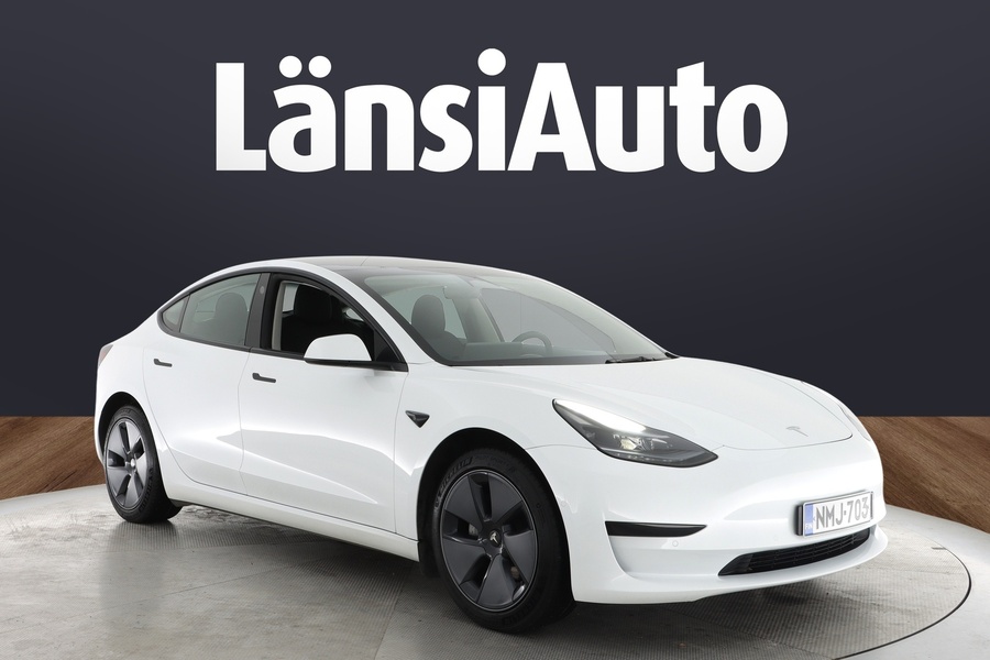 Tesla Model 3 vaihtoauto