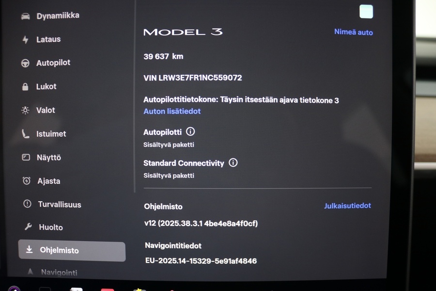 Tesla Model 3 vaihtoauto