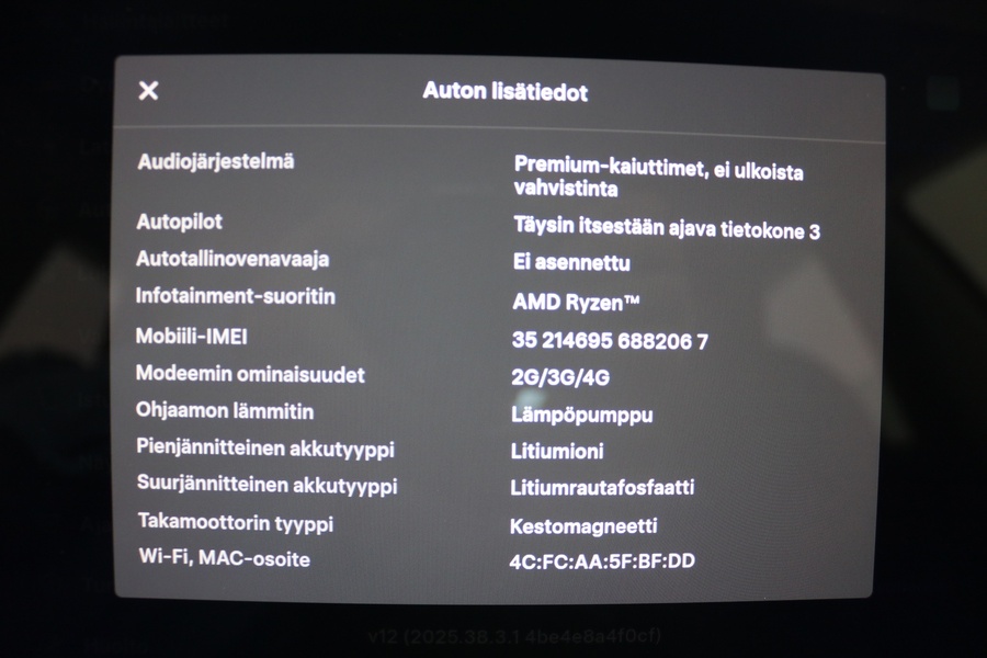 Tesla Model 3 vaihtoauto