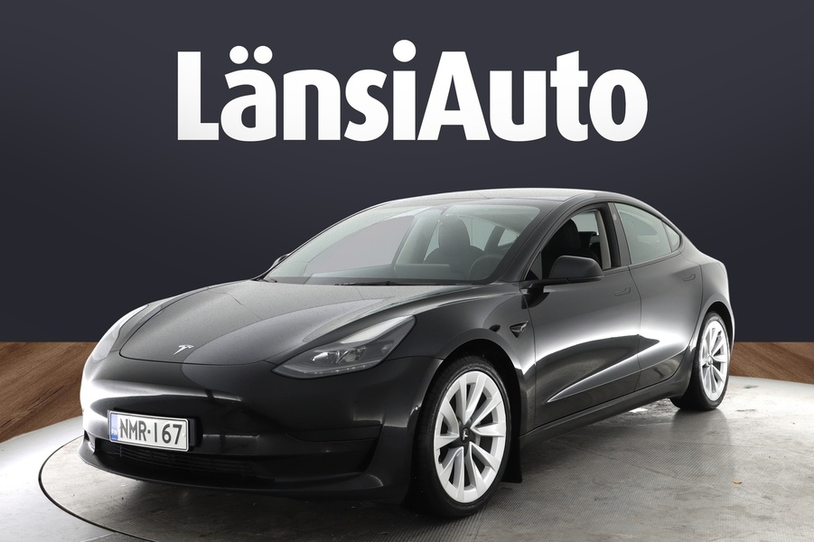 Tesla Model 3 vaihtoauto