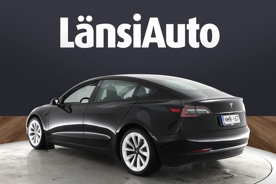 Tesla Model 3 vaihtoauto