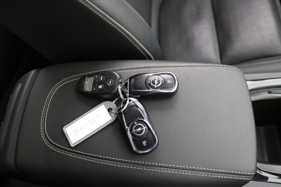 Opel Insignia vaihtoauto