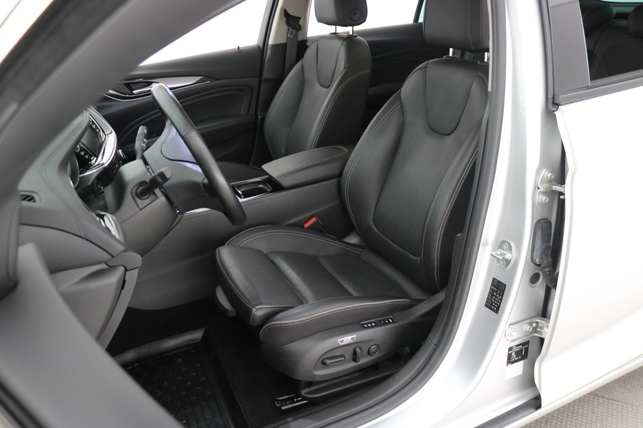 Opel Insignia vaihtoauto