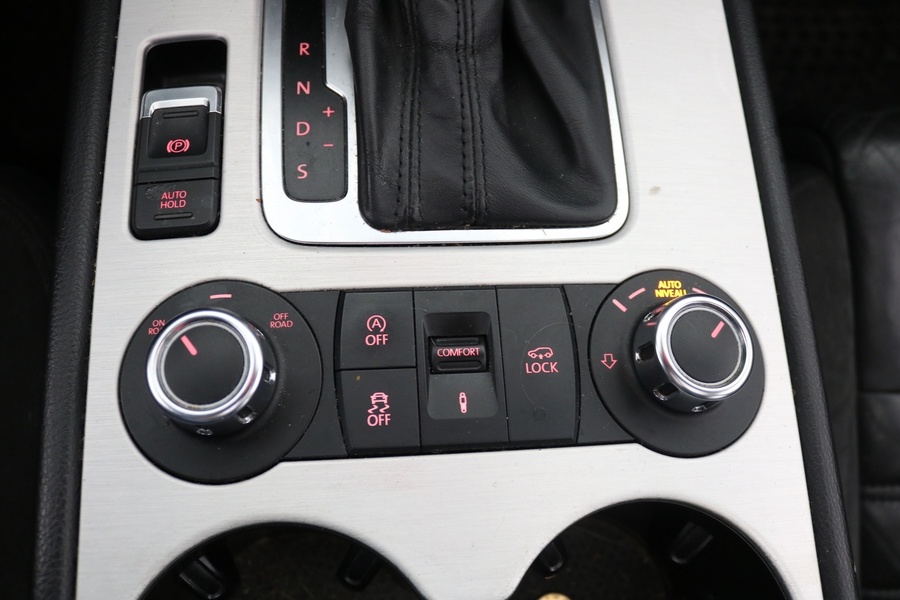 Volkswagen Touareg vaihtoauto