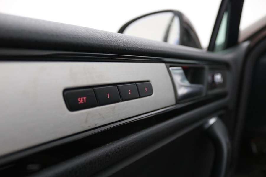 Volkswagen Touareg vaihtoauto