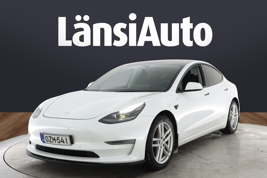 Tesla Model 3 vaihtoauto