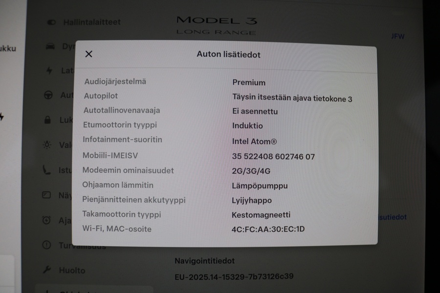 Tesla Model 3 vaihtoauto