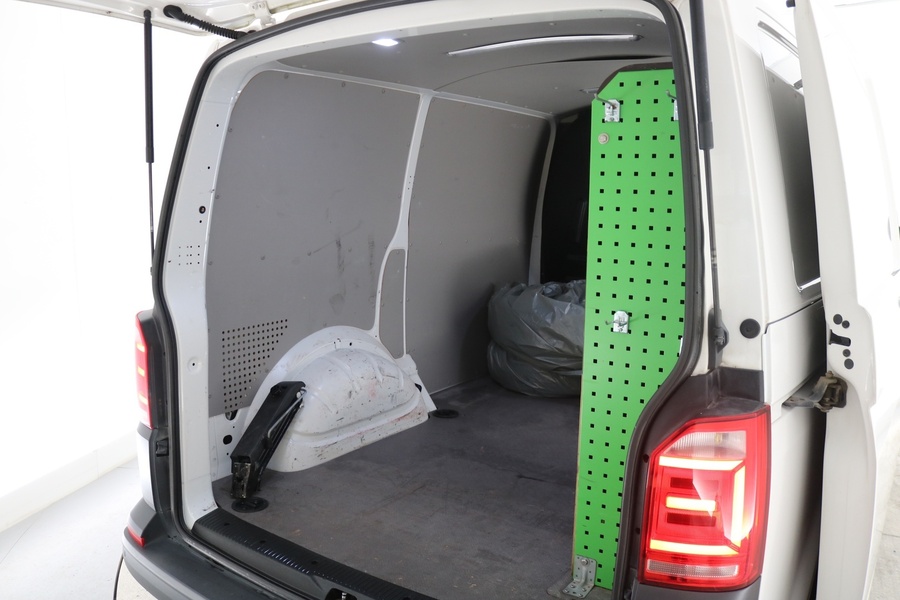 Volkswagen Transporter vaihtoauto