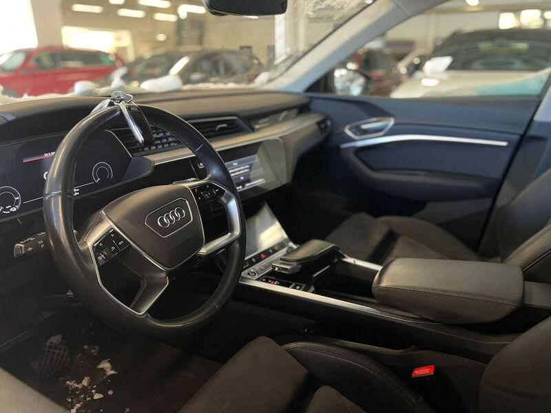 Audi e-tron vaihtoauto