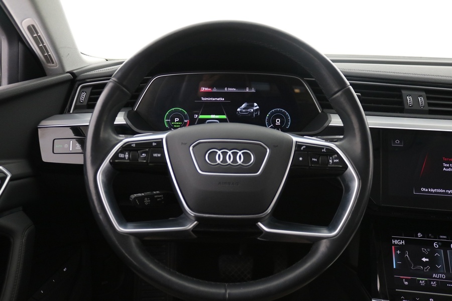 Audi e-tron vaihtoauto