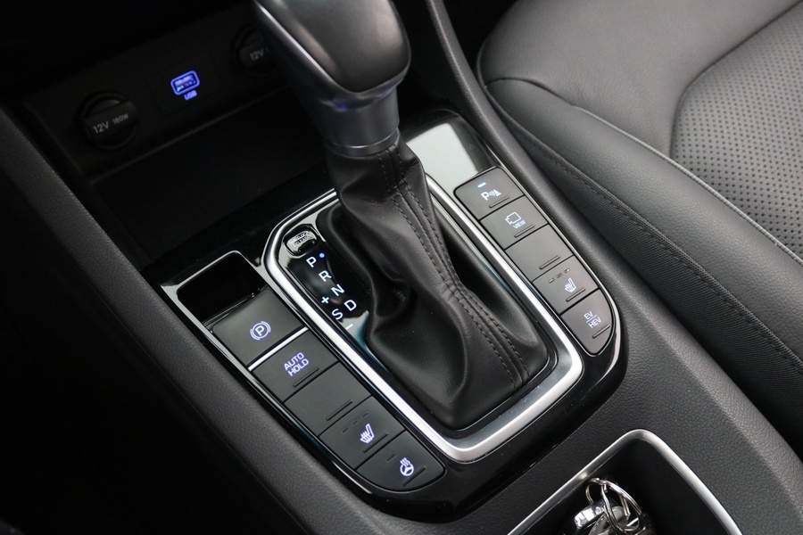 Hyundai IONIQ plug-in vaihtoauto