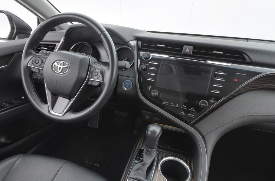 Toyota Camry vaihtoauto