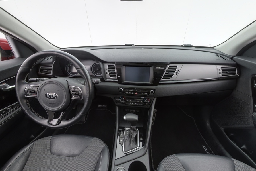 Kia Niro plug-in vaihtoauto