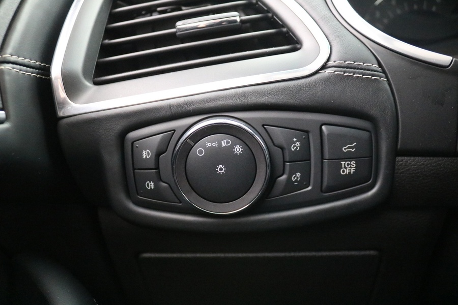 Ford Edge vaihtoauto