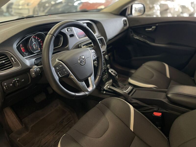 Volvo V40 vaihtoauto