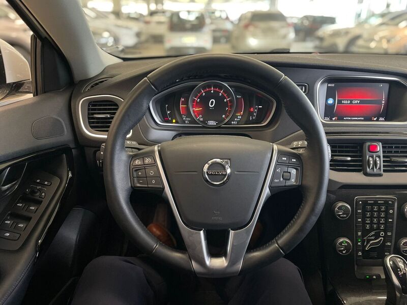 Volvo V40 vaihtoauto