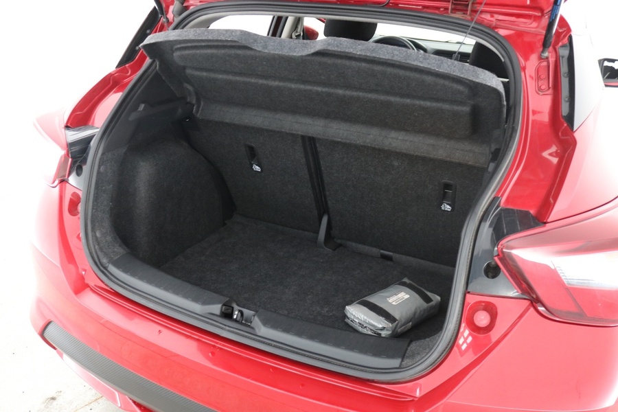 Nissan Micra vaihtoauto