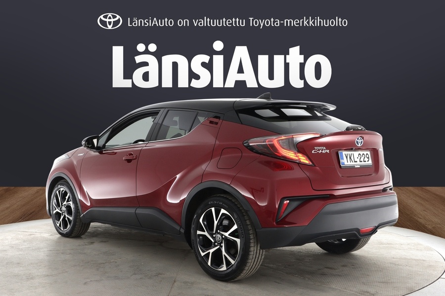 Toyota C-HR vaihtoauto