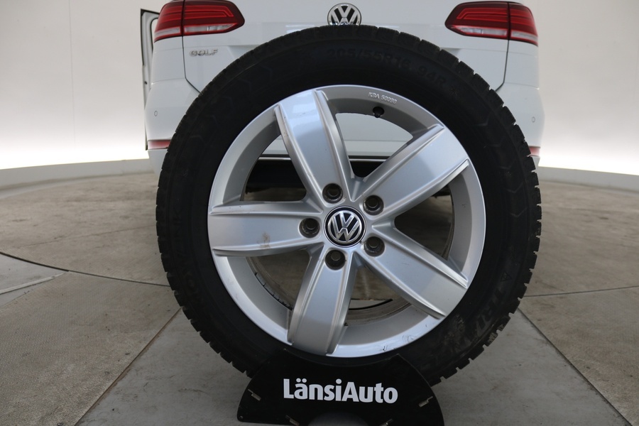 Volkswagen Golf vaihtoauto