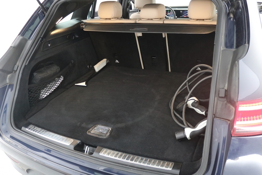 Mercedes-Benz EQC vaihtoauto