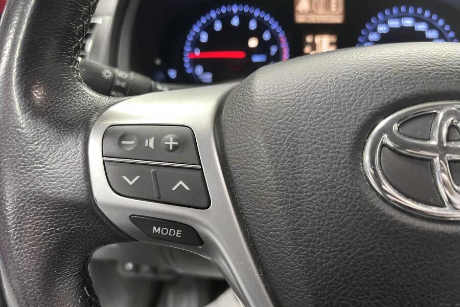 Toyota Avensis vaihtoauto