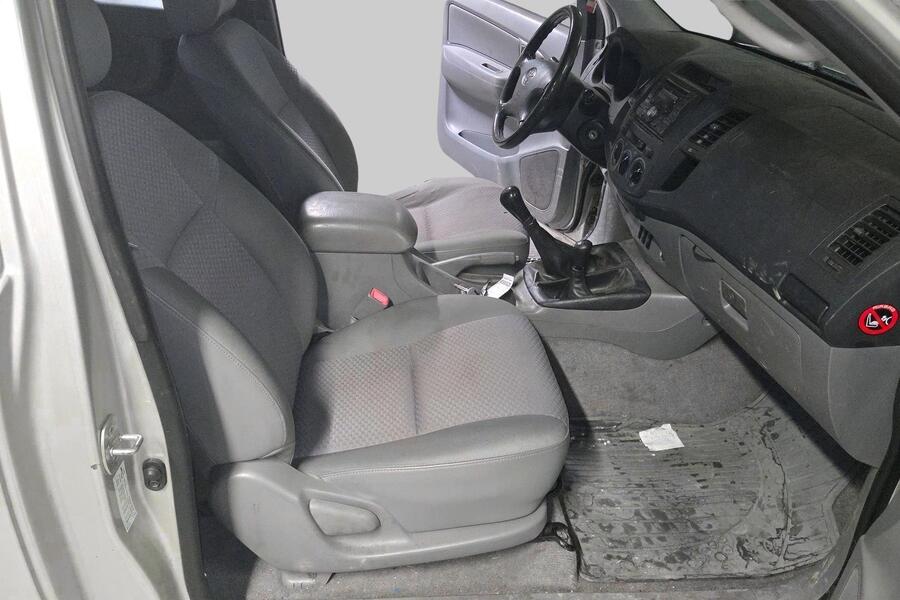 Toyota Hilux vaihtoauto