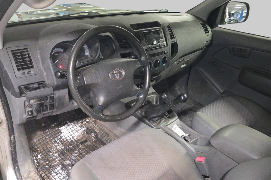Toyota Hilux vaihtoauto