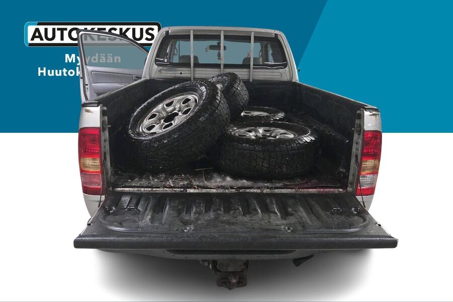 Toyota Hilux vaihtoauto