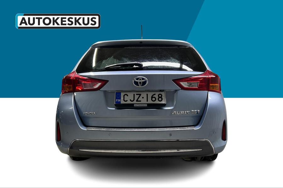 Toyota Auris vaihtoauto