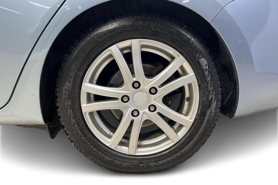 Toyota Auris vaihtoauto